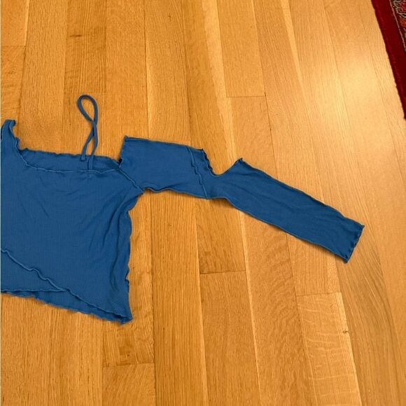 Blue Cut-Out Women's Top - Picture 8 of 8